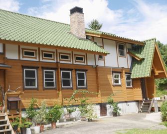 Shimano Log House - Iki - Building