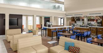 Courtyard by Marriott Wilmington/Wrightsville Beach - Wilmington - Hành lang