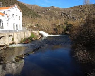Casa Petra y Armando - Anguiano - Piscina