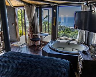 Villa Buena Vista - Praia do Rosa - Bedroom