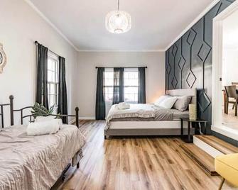 Raleigh house w master suite - 4min to Fenton - Raleigh - Habitación