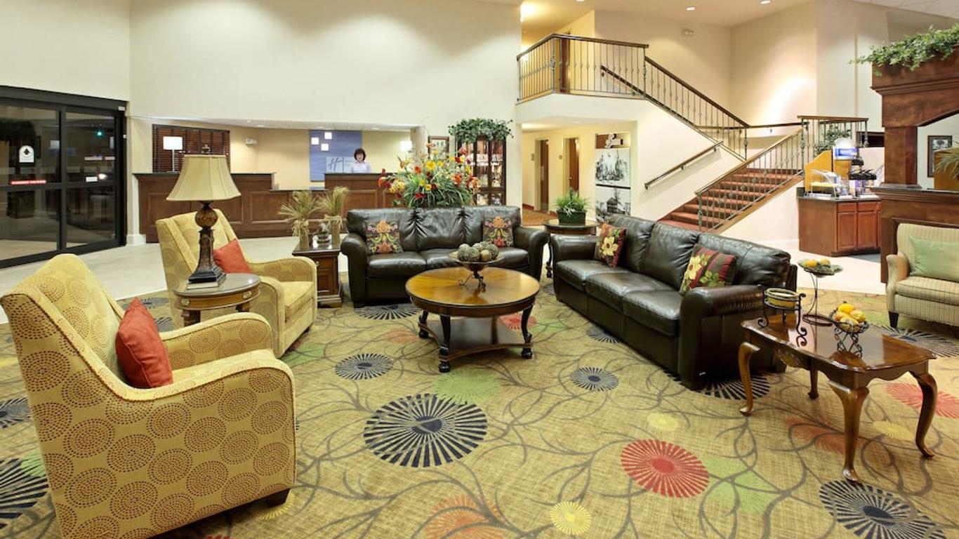 Holiday Inn Express & Suites Corinth