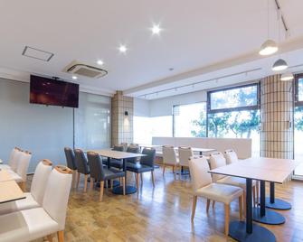 Business Hotel Kosanagi - Toyota - Restaurant