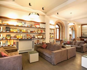 Hotel Castello di Santa Vittoria - אלבה - טרקלין