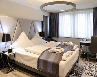 Mercure Hotel Kaiserhof Frankfurt City Center - Frankfurt - Makuuhuone