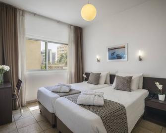 Costantiana Beach Hotel Apartments - Larnaca - Bedroom