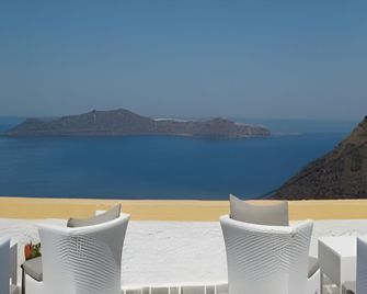 Sunset Hotel - Firostefani - Balcony