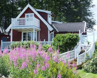 Very cozy house with sauna and a wonderful view in absolute secluded locatio - Laholm - Edificio