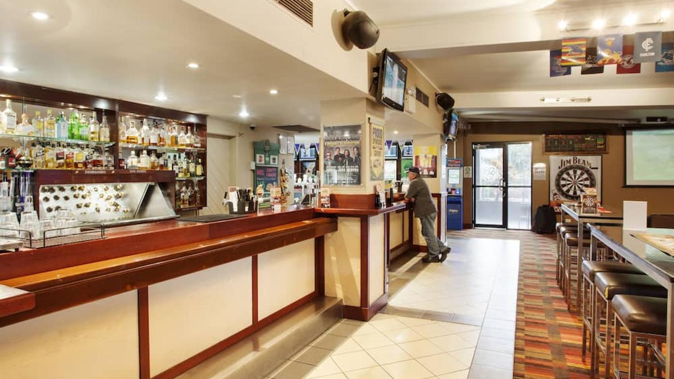 Nightcap At Balaclava Hotel