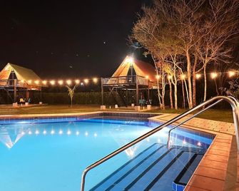 Ecohotel el Obelisco - Puerto López - Piscina