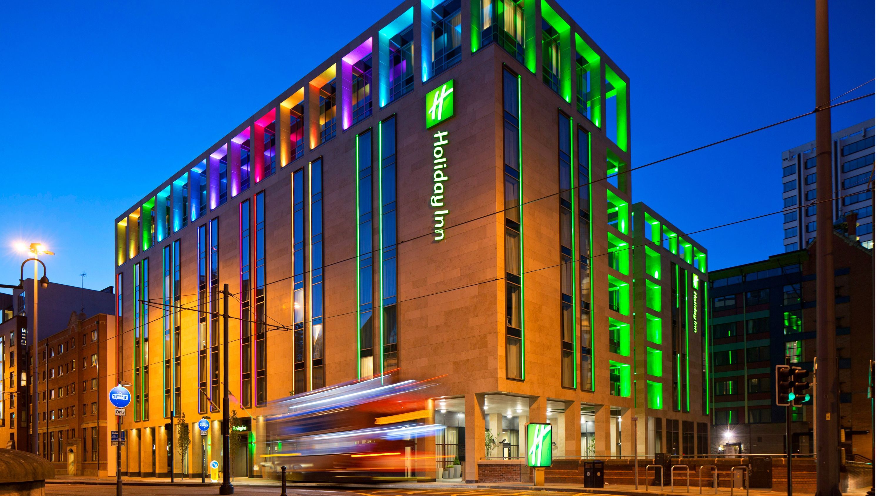 Holiday Inn Manchester - City Centre By IHG - מנצ'סטר - בניין