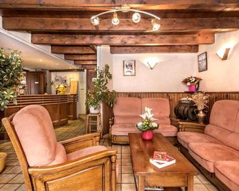 Logis Hôtel restaurant La Remise - Le Bleymard - Lounge