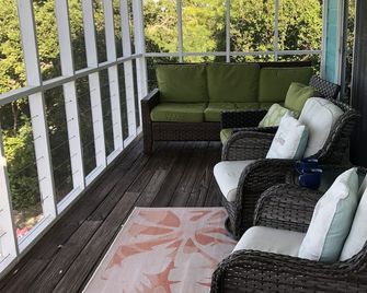 Stunning Sea Views As Seen On Hgtvs Bahamas Life! Bonus 2 Kayaks, 1 Paddleboard - Michelson - Balcón