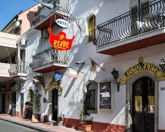 Hotel da Peppe - Letojanni - Building