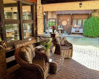 BIO Kastanienhof Erfurt - Appartements und ayurvedische Jurten - Erfurt - Patio