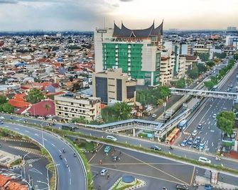 Hotel Balairung Jakarta - Jakarta - Outdoor view
