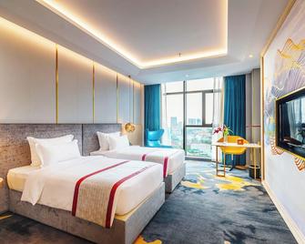 Won Majestic Hotel Cambodia - 施漢諾市 - 臥室