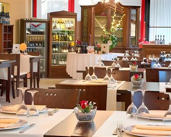 Recina Hotel - Montecassiano - Restaurace