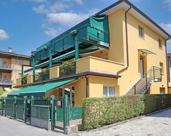 Apartment 1 of 3V Bardolino old town - Bardolino - Building