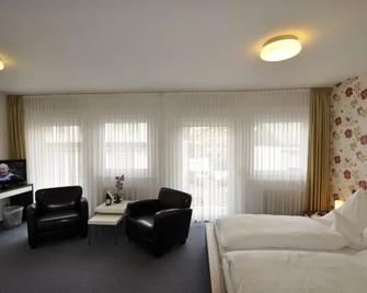 Ernsing's Garni Hotel - Bad Neuenahr-Ahrweiler - Slaapkamer