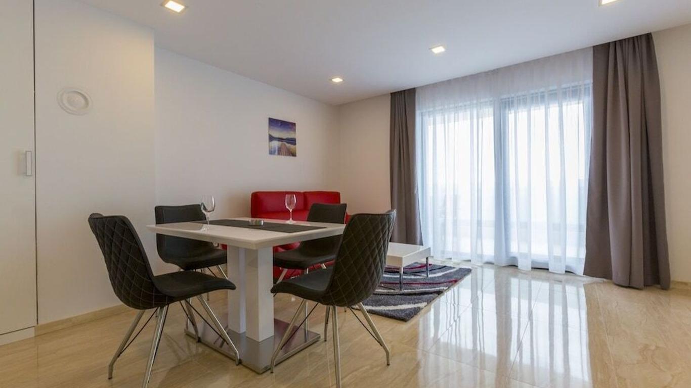 Luxury Aparthotel