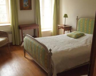 Charming House In A Listed Village Halfway Between Vezelay And Puisaye - Druyes-les-Belles-Fontaines - Habitación