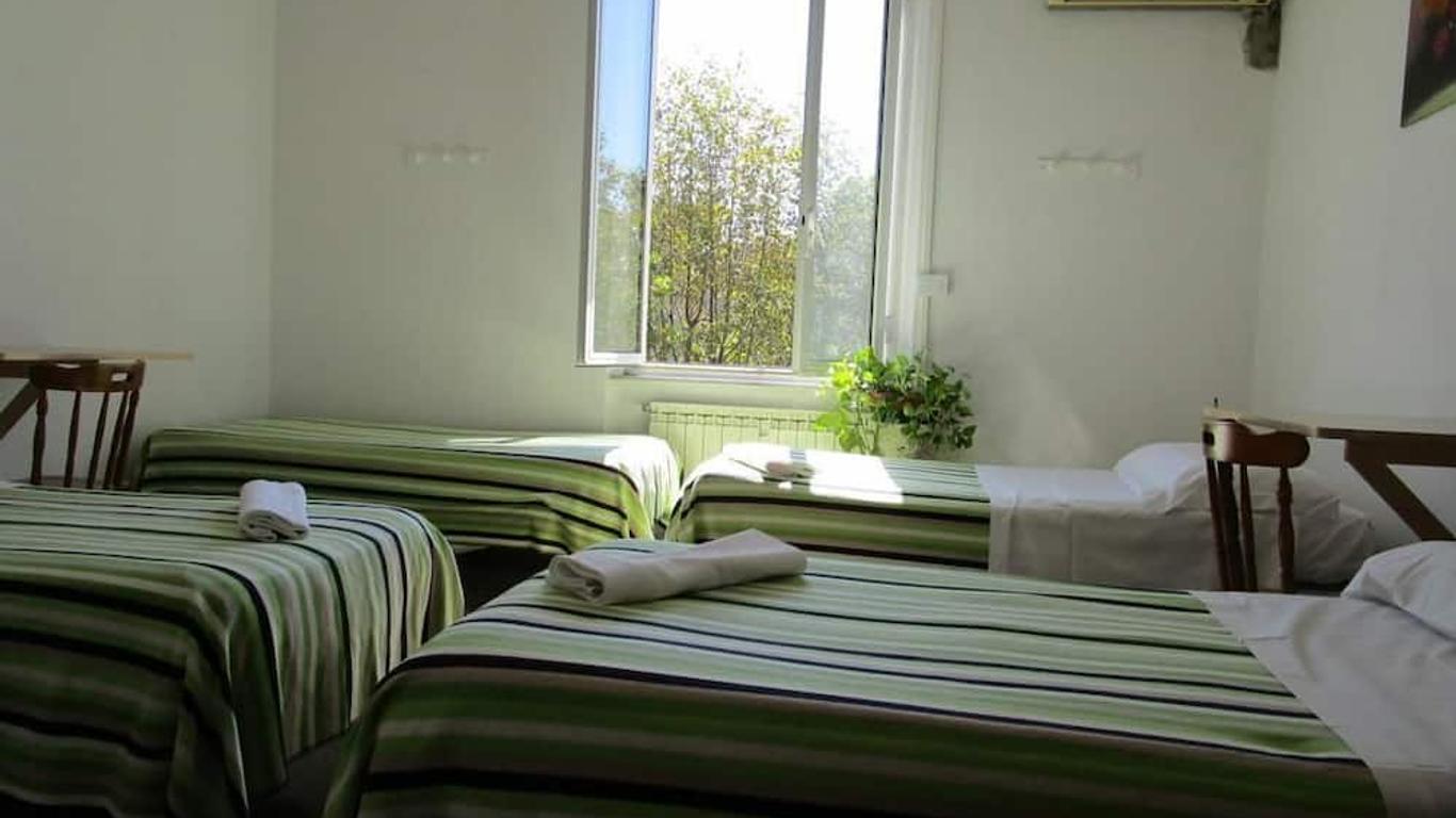 Hotel Massena