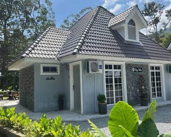 OYO Home 90711 Roses Villa - Gopeng - Building