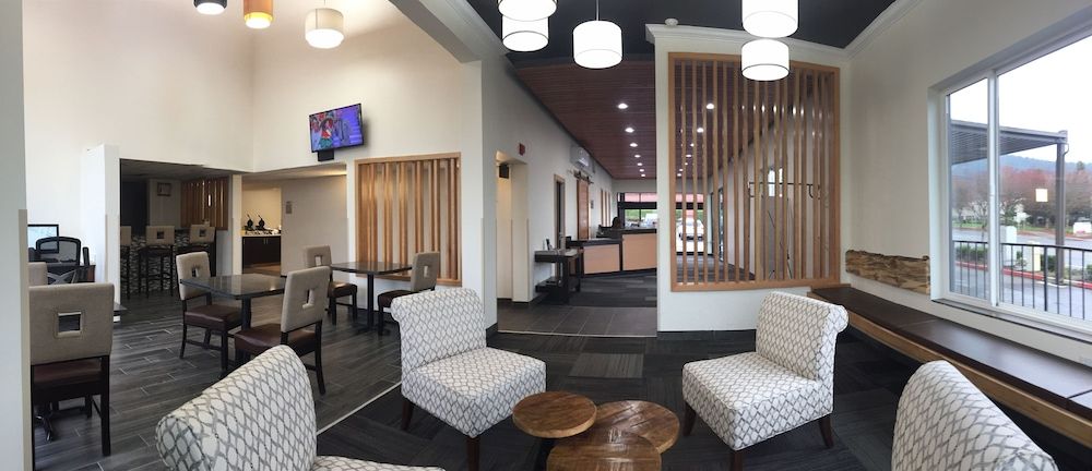 Quality Inn and Suites Clackamas - Portland - Clackamas - Lobby