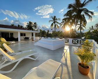 Solaz Boutique Hotel - Las Terrenas - Patio