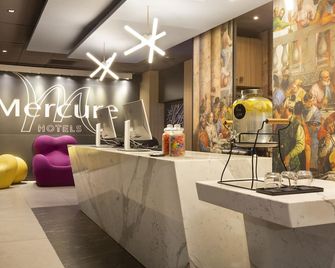 Mercure Paris Alesia - Paris - Front desk