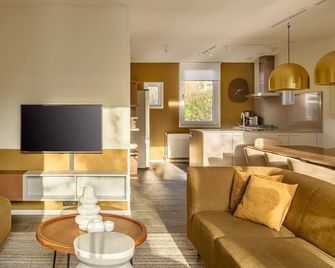 Detached house luxe - 5 bedrooms / 2 bathrooms - Maastricht - Living room