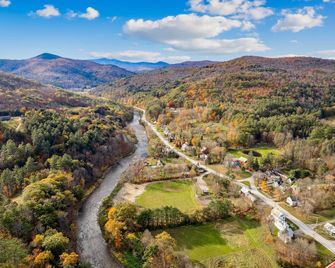 2 Queens 10 Min to Mountains Bridgewater Inn - Bridgewater - Outdoor view