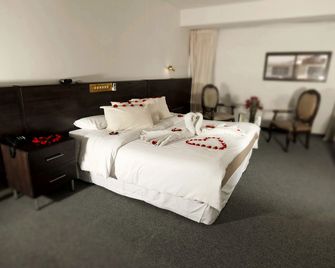 Avanti Hotel & Convention Center - Cochabamba - Bedroom
