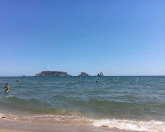 Spacious Apartment in Torroella de Montgrí with Terrace - Torroella de Montgri - Ranta