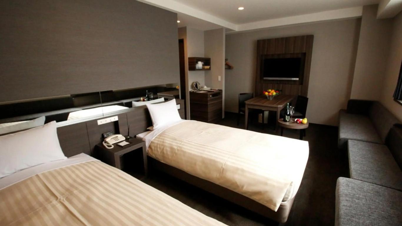 أوتيل سايبريس كاريزاوا