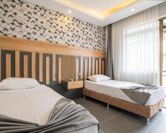 Kafkas Hotel - Antalya - Bedroom