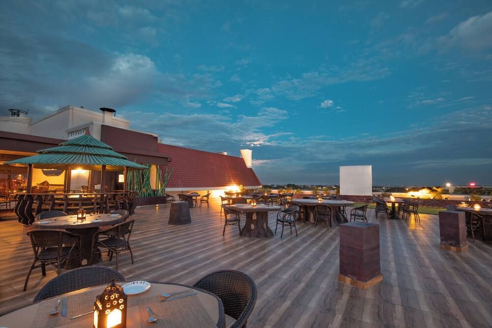 Jenneys Residency - קוימבאטור - מסעדה