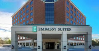 Embassy Suites by Hilton Dallas Love Field - דאלאס