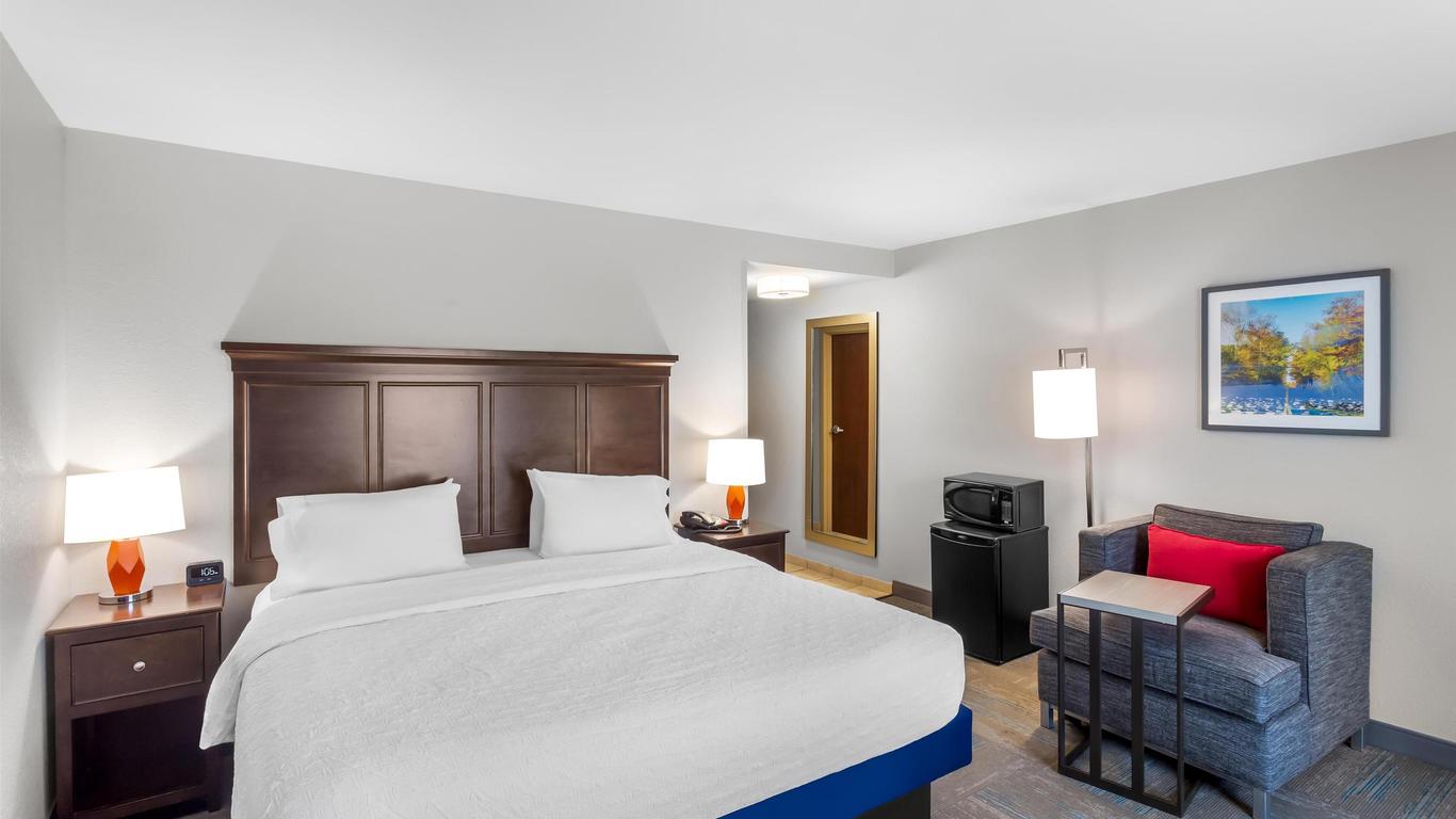 Hampton Inn Huntington University Area