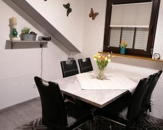 Zimmer Schmitz - Nachtsheim - Comedor