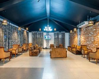 Shaira Garden Hotel & Resorts - Dacca - Lounge