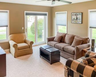 Mtn view condo, family resort, on golf course - Thornton - Sala de estar
