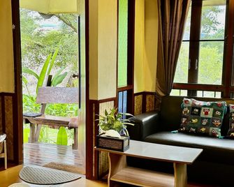 Pura Vida Pai Resort - Pai - Salon