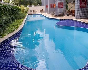 Flats Beach Class Convention por Yolo - Recife - Pool