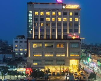 Siddhartha Diyalo - Birgunj - Edificio