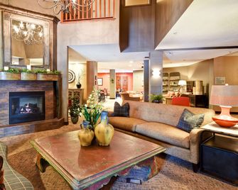 GrandStay Hotel & Suites La Crosse - La Crosse - Lobi
