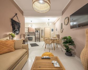 Boho Pennie Home by CloudKeys - אתונה - סלון