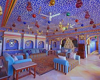 Alsisar Mahal- Heritage Hotel - Alsīsar - Lounge