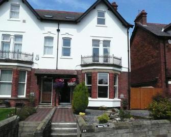 مانور فيو جيست هاوس - ويتبي - مبنى